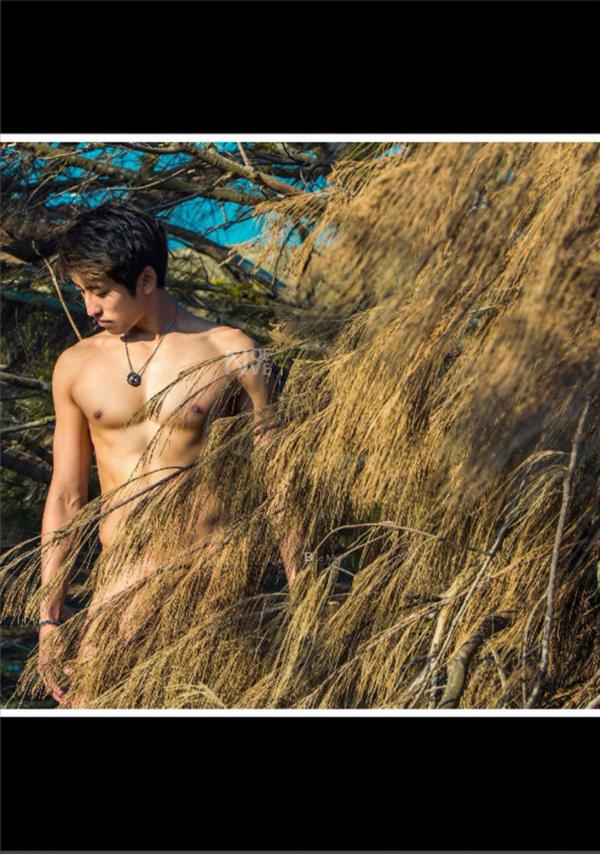 Whoseman-4-明星教練男丁格爾-芬達-全裸非全見寫真書